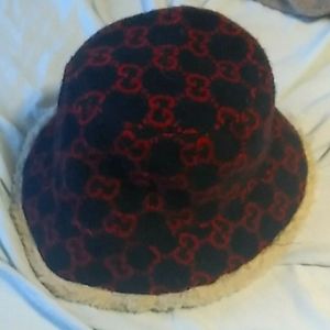 Gucci wool buckethat